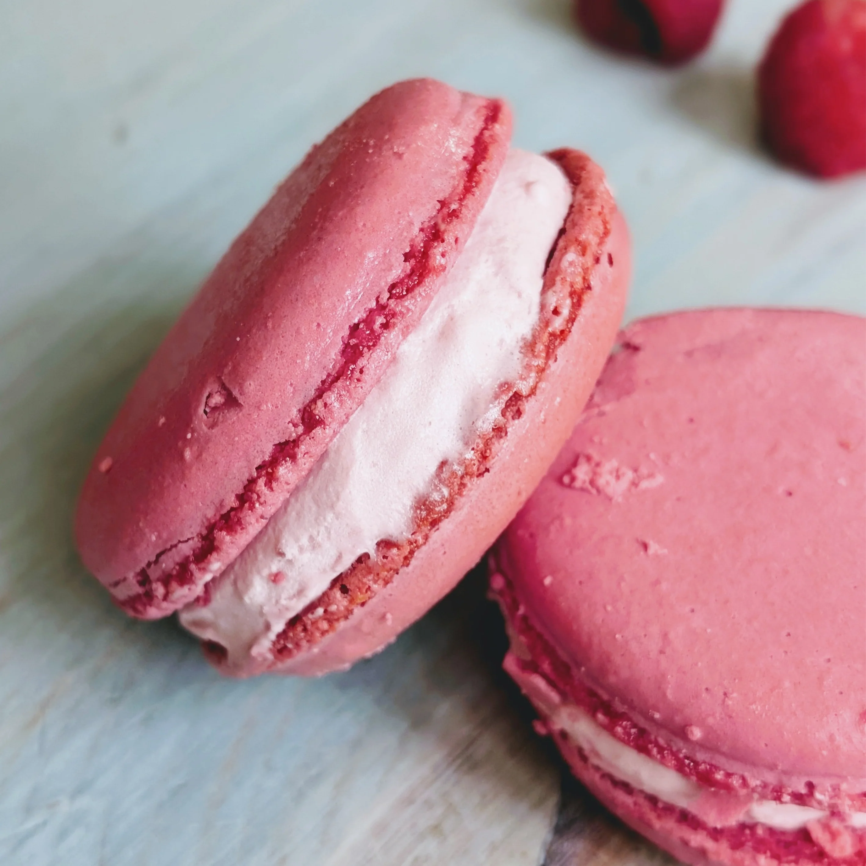 Macaron Ice Cream Sandwich • Raspberry-Lychee (2-pack)